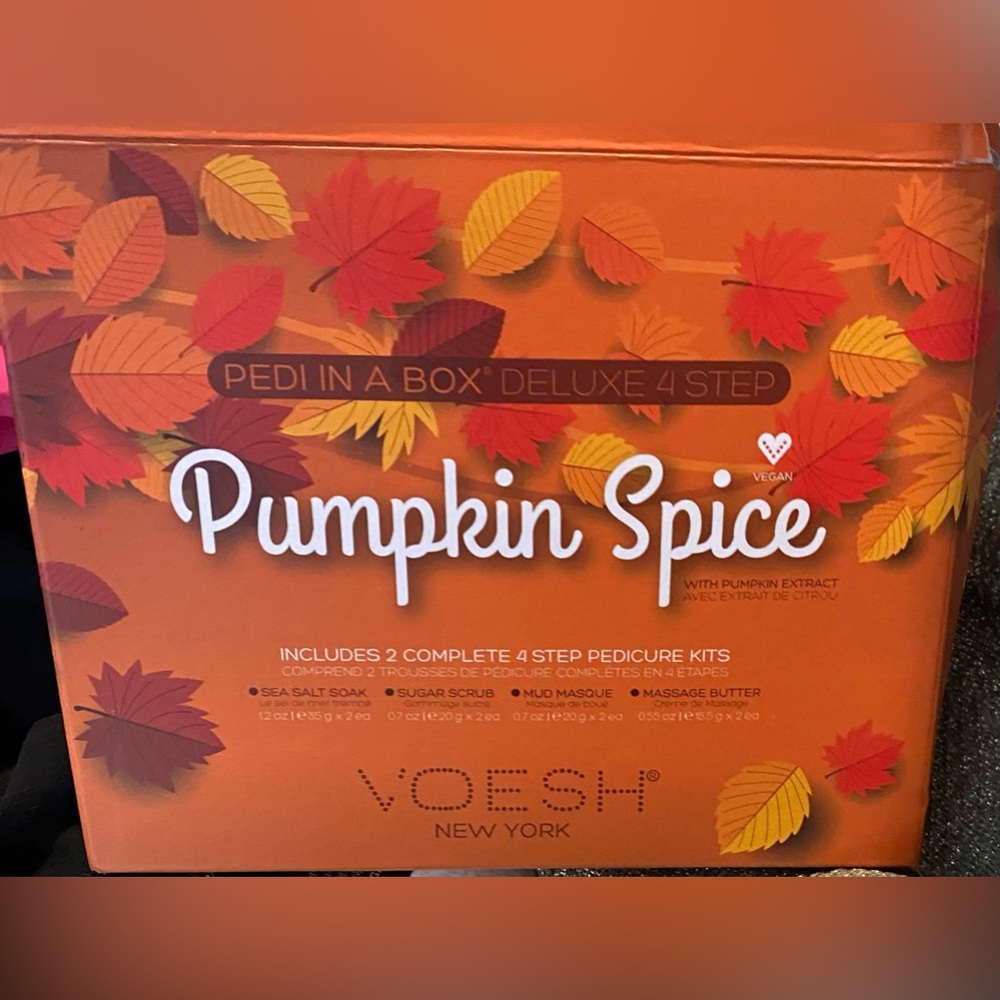 Voesh Pumpkin Spice 4 Step Pedi In A Box Two Complete Sets New In Box.
